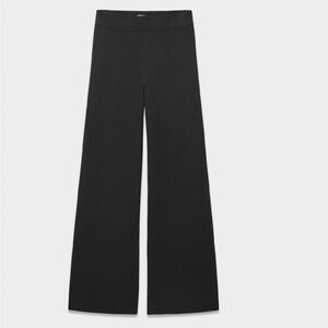 Aritzia Souvenir Pants Size Medium